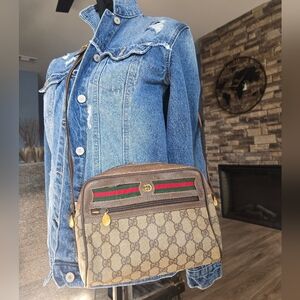 Authentic Gucci Vintage Crossbody Bag
